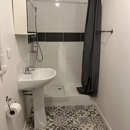 Apartment T2 Paisible En Girondine Authentique
